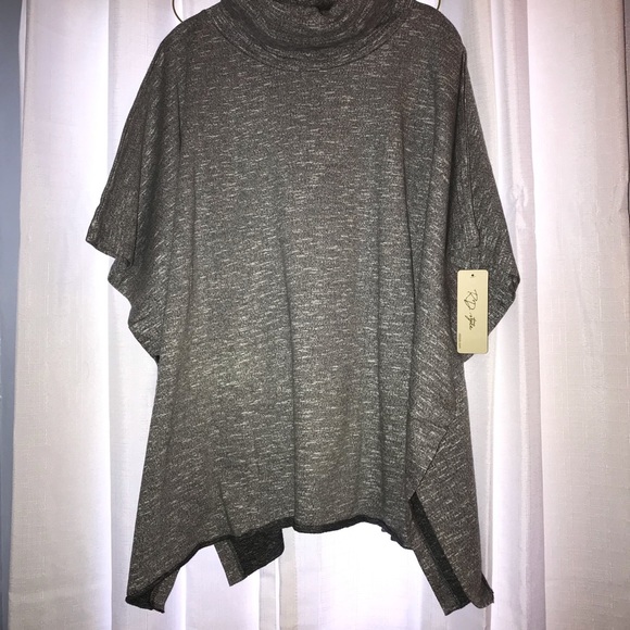 RD Style Poncho - Picture 2 of 5